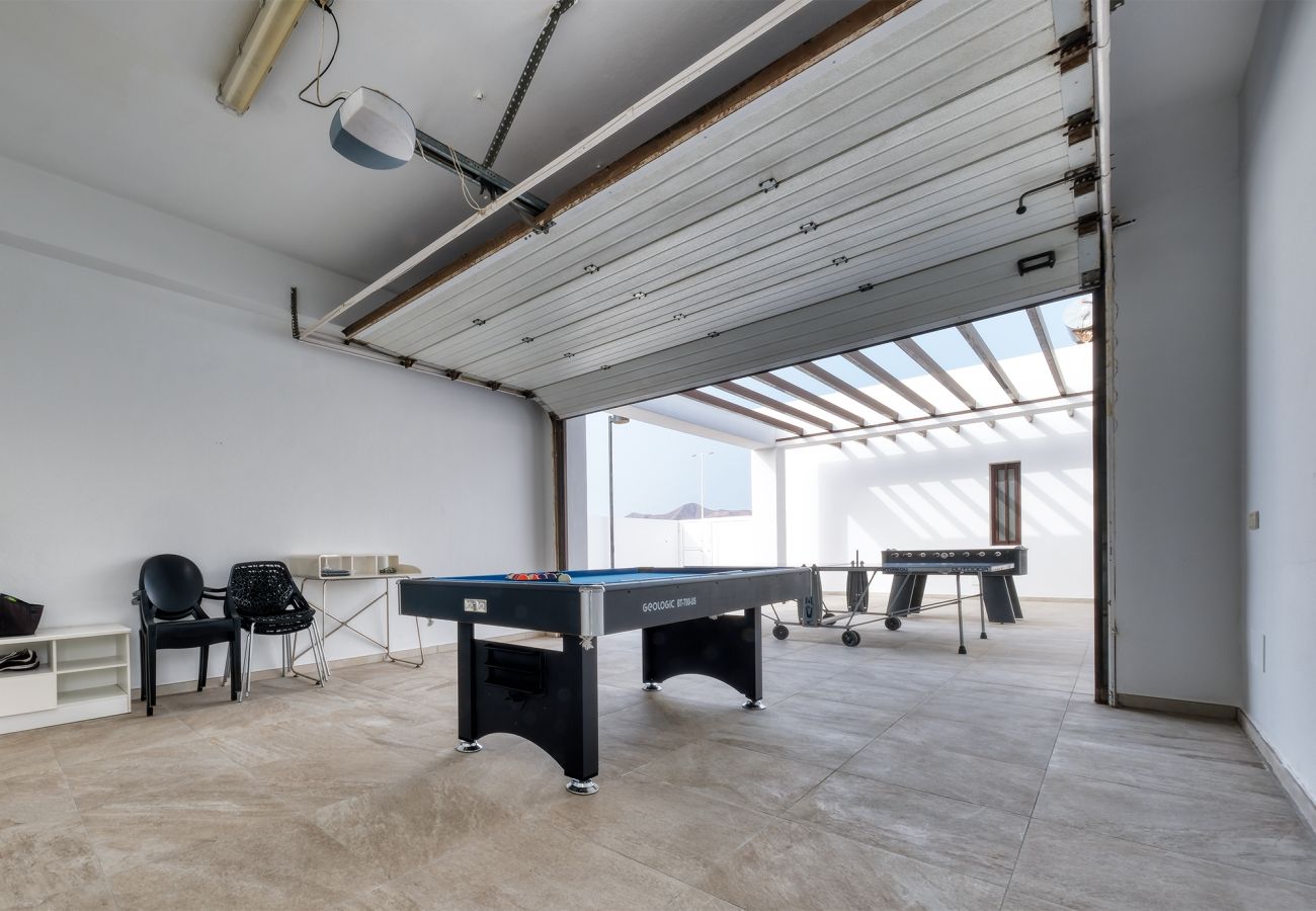 Villa in Playa Blanca - Villa Serenity Playa Blanca By Lanzarote Vacation Homes