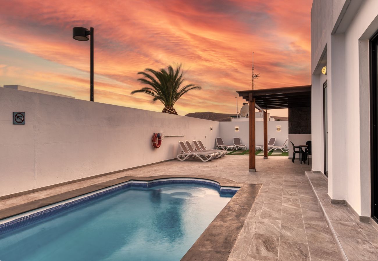 Villa in Playa Blanca - Villa Serenity Playa Blanca By Lanzarote Vacation Homes