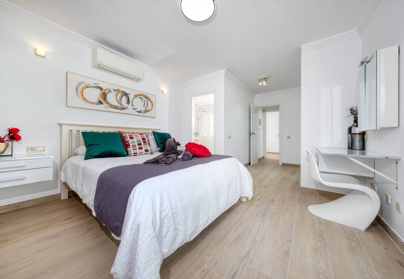 Villa in Playa Blanca - Villa Serenity Playa Blanca By Lanzarote Vacation Homes