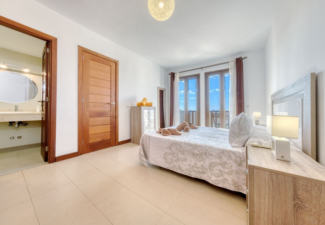 Ferienhaus in Puerto Calero - Bella Vista - Duplex - Pool & BBQ By LVH