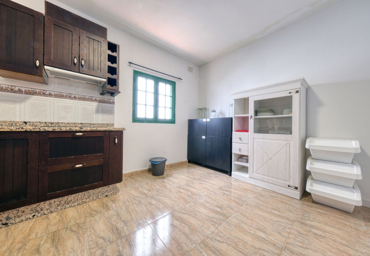 Zimmeranmietung in Tinajo - Casa Casa NoPasaNada, habitación Triple Los Lobos