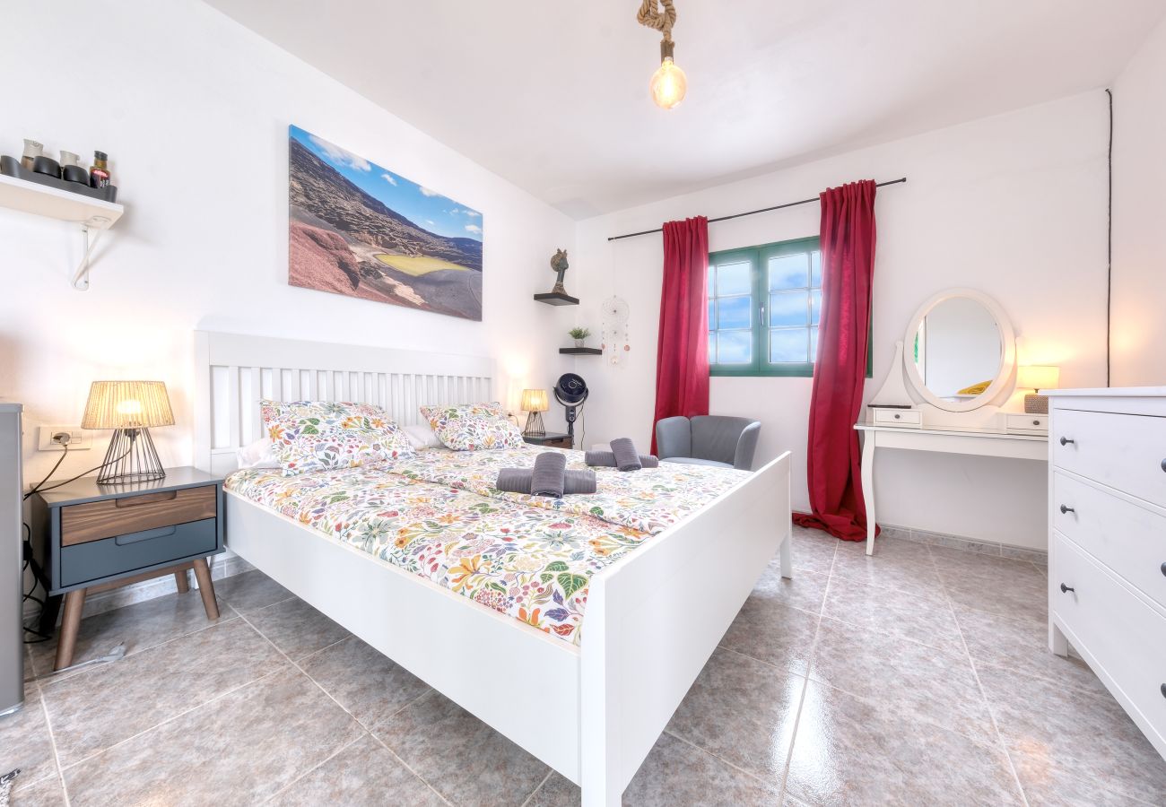 Zimmeranmietung in Tinajo - Casa NoPasaNada, estudio La Graciosa Sea View