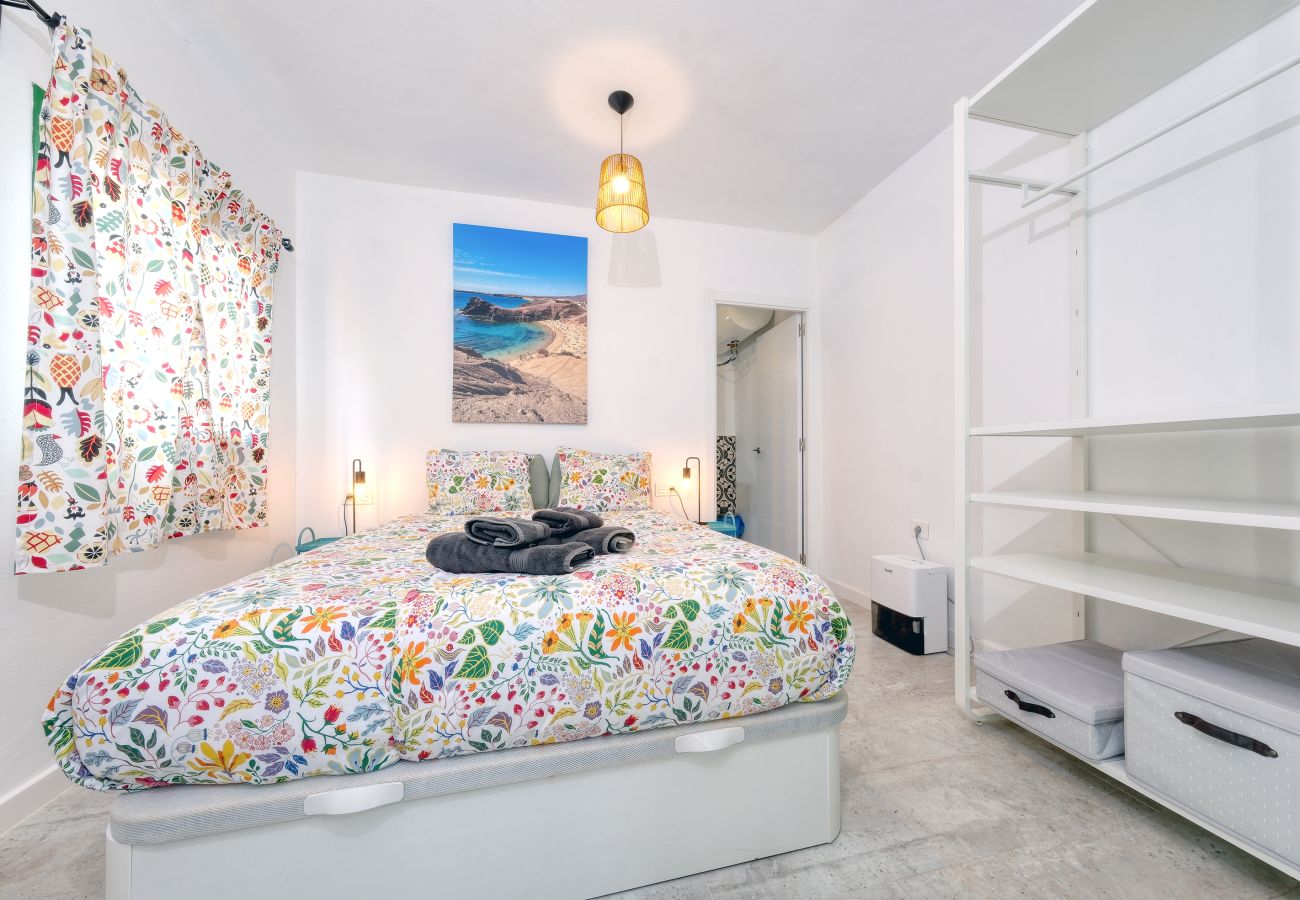 Zimmeranmietung in Tinajo - Casa NoPasaNada: habitación La Palma con baño privado 