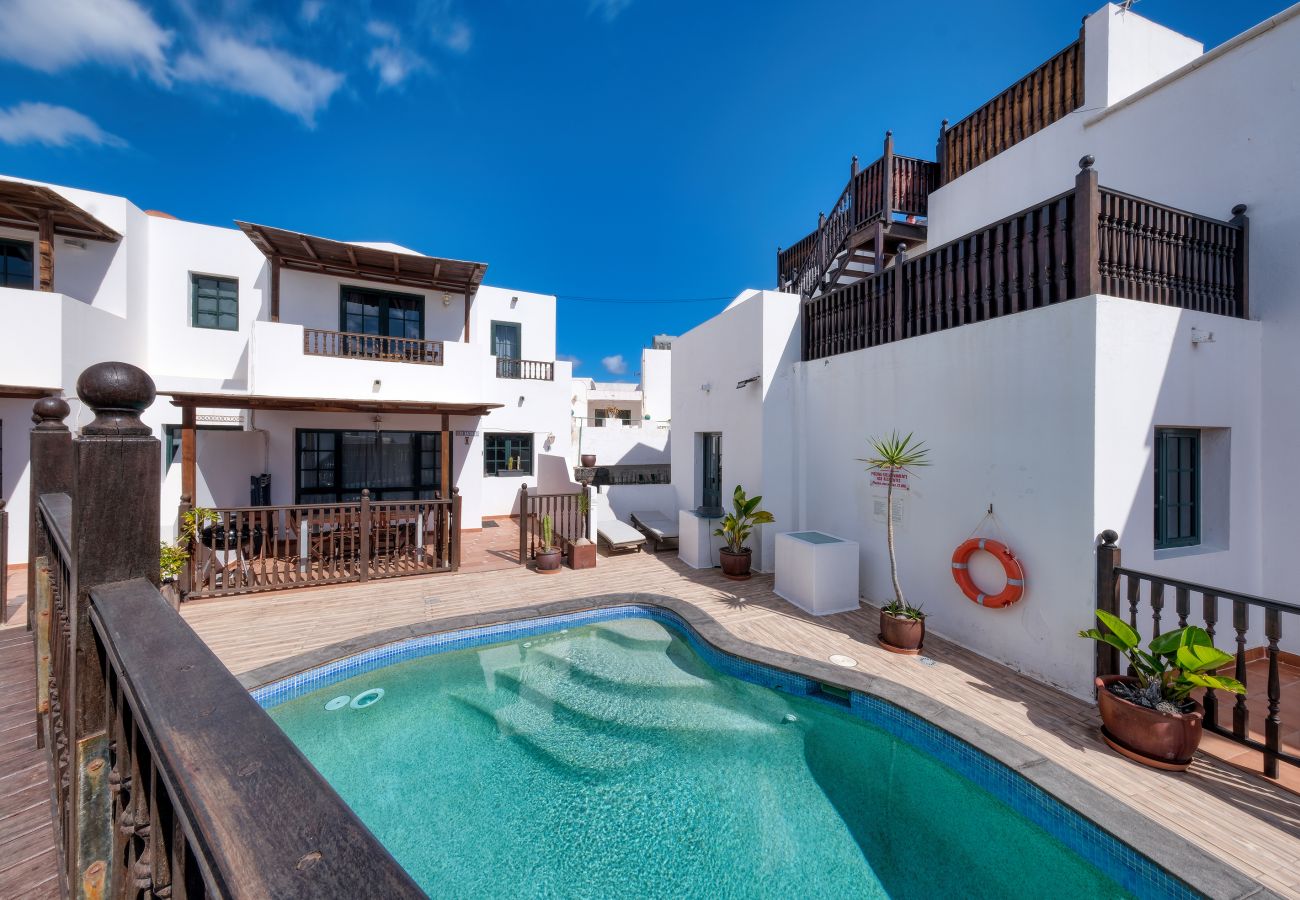 Ferienhaus in Punta Mujeres - Casa Hibiscus - Shared Pool and BBQ - Close to Seafront Promenade By Lanzarote Vacation Homes