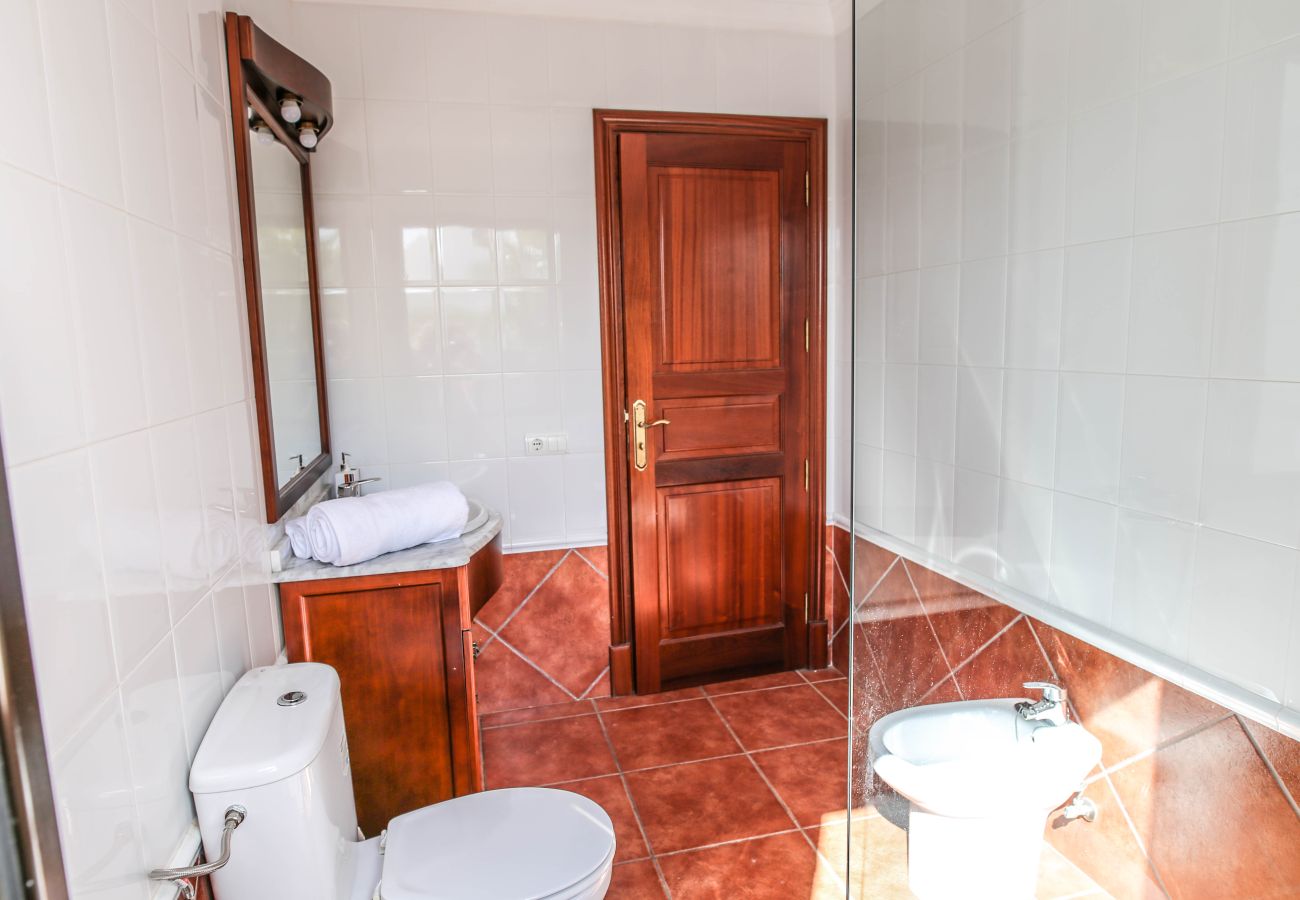 Ferienhaus in Macher - Horizon Luxury -Eine Oase der Ruhe mit privatem Pool, Gärten und spektakuläre Aussicht