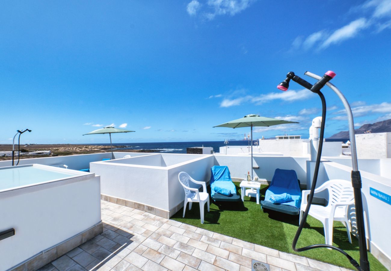 Ferienhaus in  Famara - Karma Famara 2 -25 m vom Strand entfernt