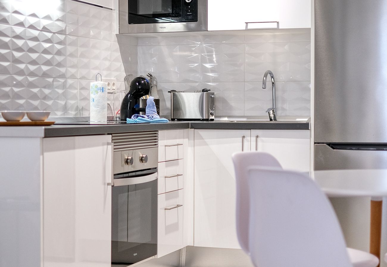 Ferienhaus in Costa Teguise - Sunset View-Modernes Ferienhaus mit Gemeinschaftspool