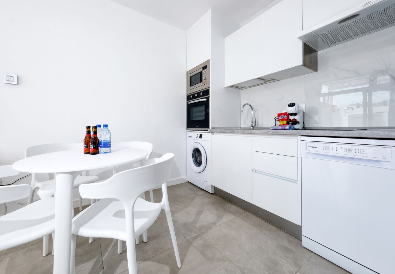 Ferienwohnung in Puerto del Carmen - Puerto Amatista 1 - 100M bis zum Strand By LVH