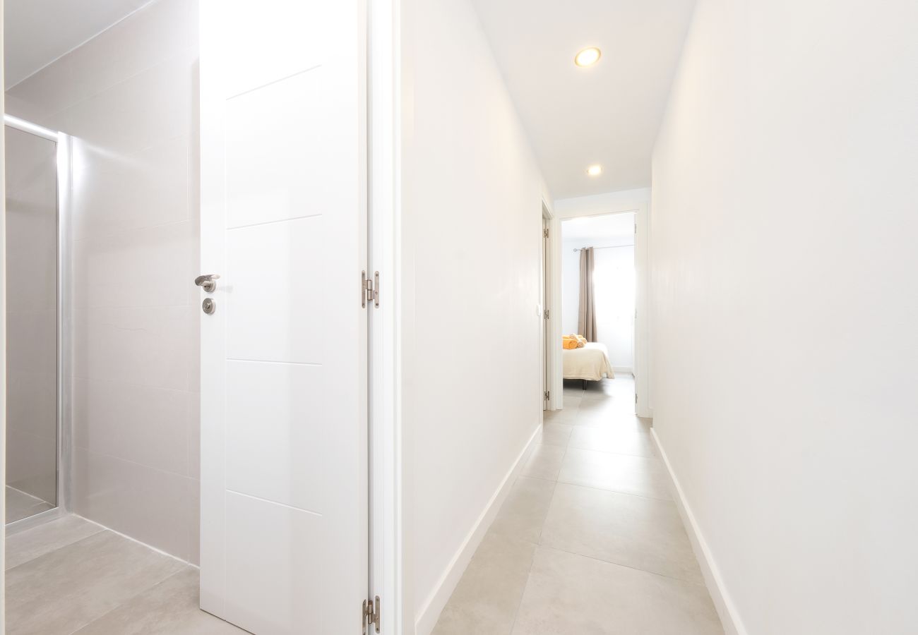 Ferienwohnung in Puerto del Carmen - Puerto Perla 3 - 100M bis zum Strand By LVH