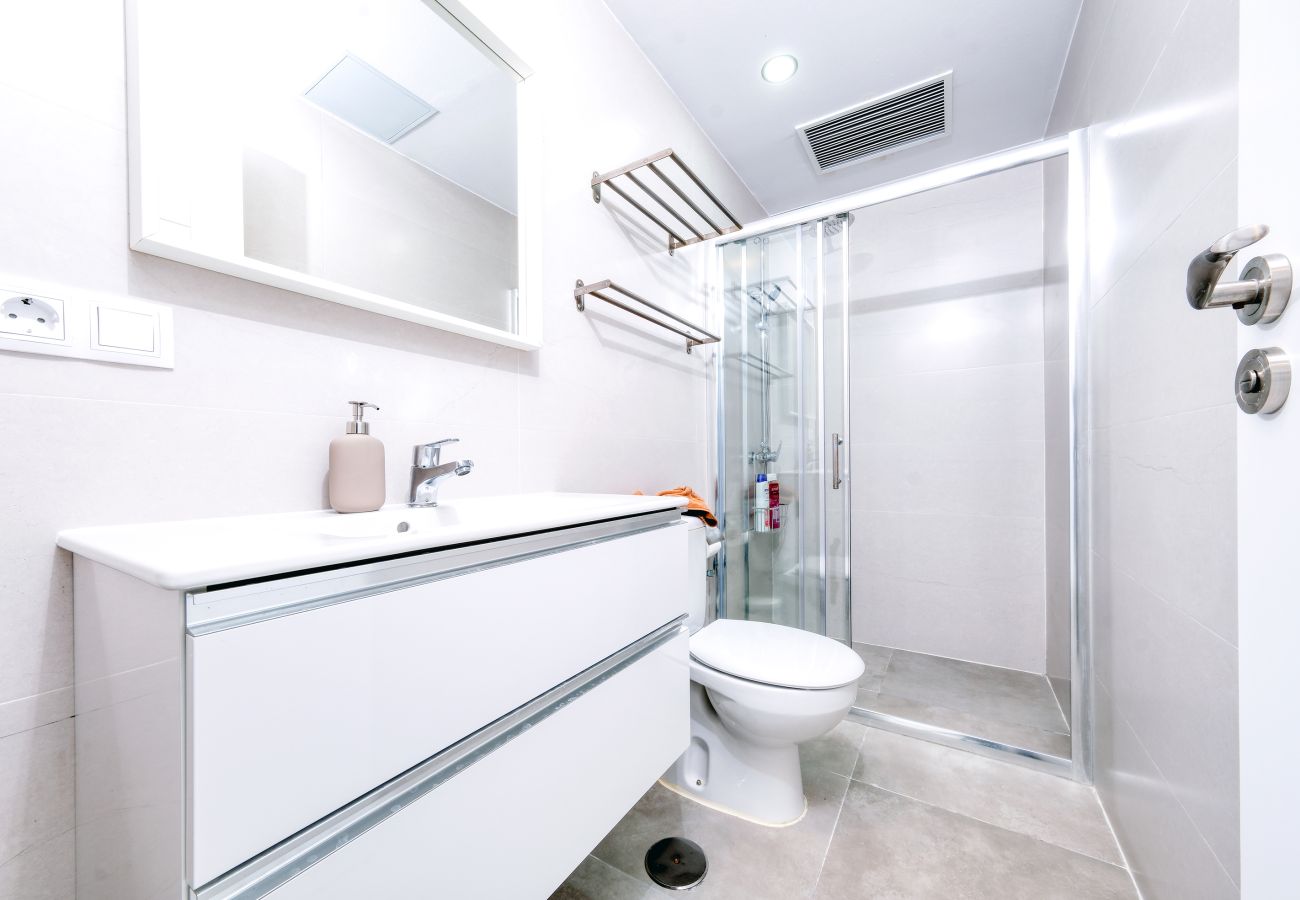 Ferienwohnung in Puerto del Carmen - Puerto Perla 3 - 100M bis zum Strand By LVH