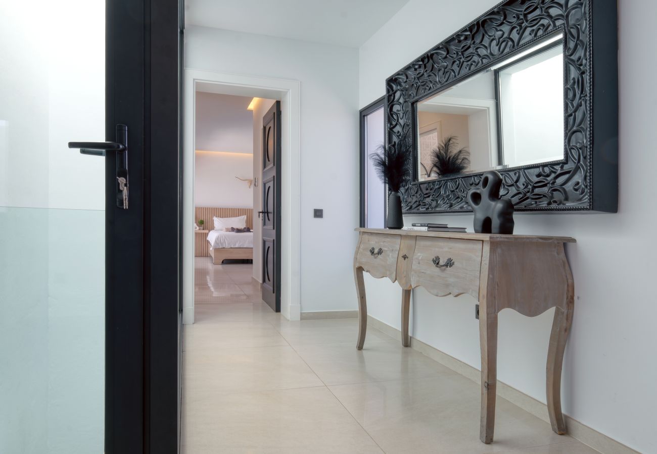 Villa in Puerto Calero - White House - Fire pit and private pool By Lanzarote Vacation Homes