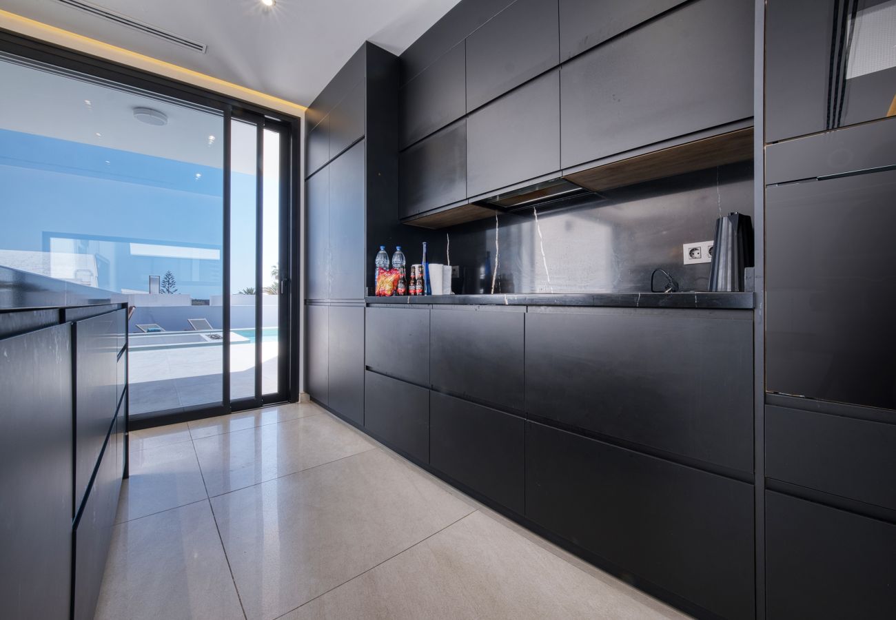 Villa in Puerto Calero - White House - Fire pit and private pool By Lanzarote Vacation Homes