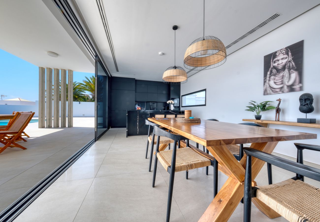 Villa in Puerto Calero - White House - Fire pit and private pool By Lanzarote Vacation Homes