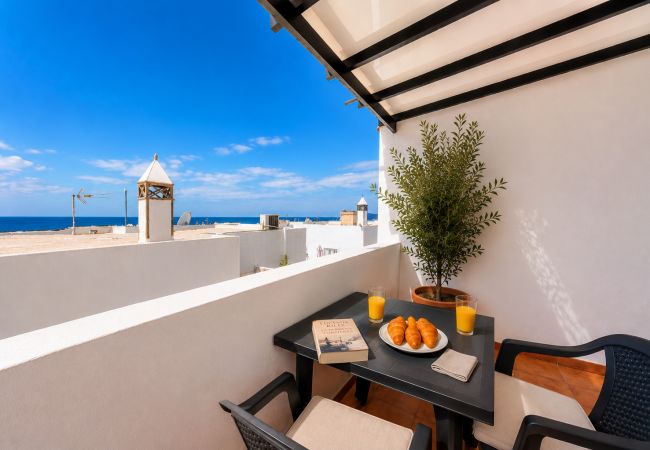 Ferienhaus in Puerto del Carmen - La Marisma • 600M to the Beach • LVH