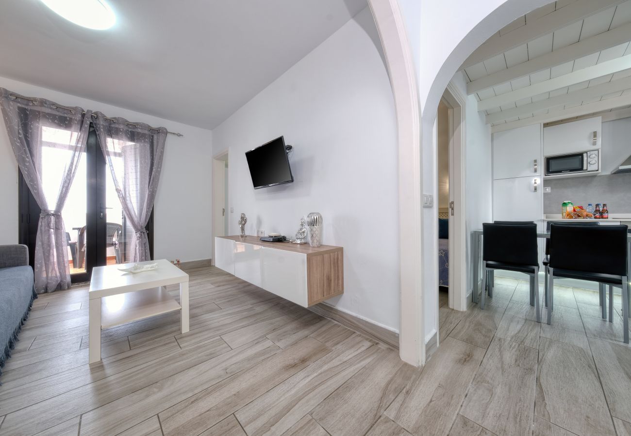 Ferienhaus in Puerto del Carmen - La Marisma - WIFI und Balkon By LVH