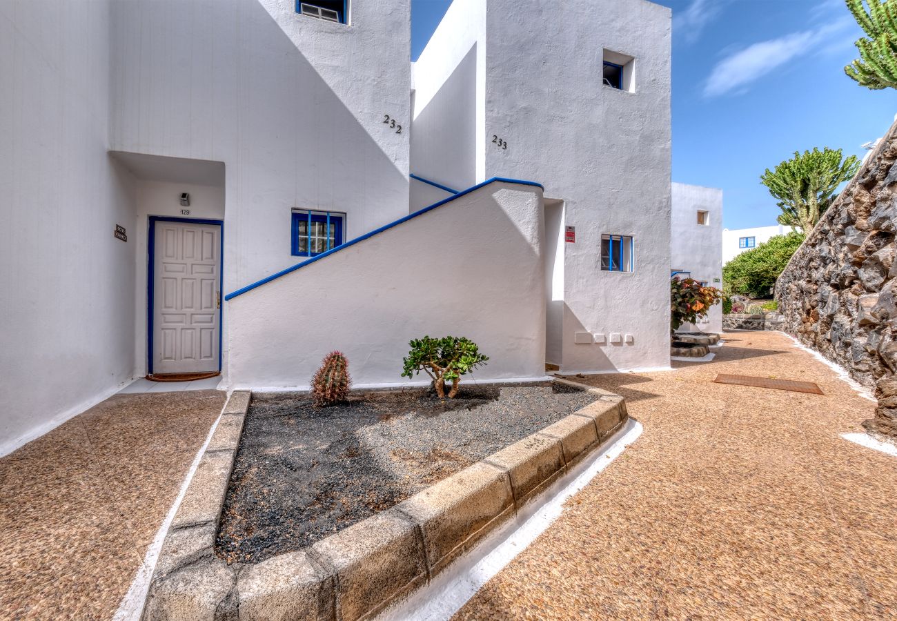 Ferienhaus in Puerto del Carmen - Casa Bella - Terrasse und Pool By LVH