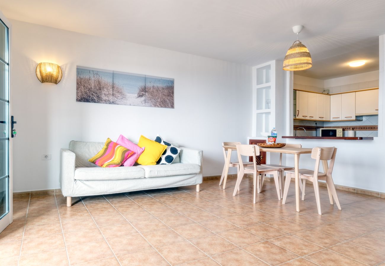 Ferienwohnung in Arrieta  - El Charcón A - 10 m vom Strand entfernt By LVH