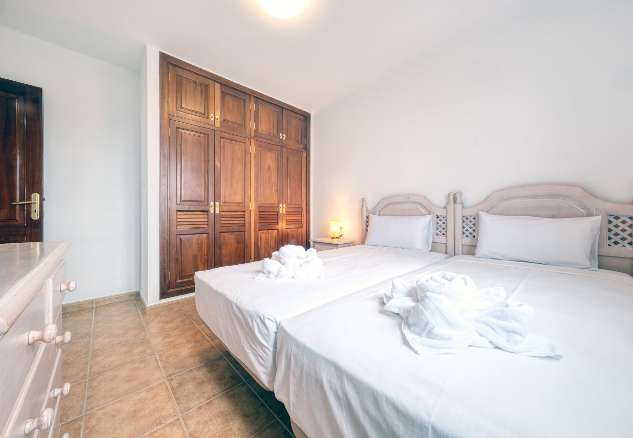 Ferienhaus in Arrieta  - El Charcón B - 10 m vom Strand entfernt By LVH