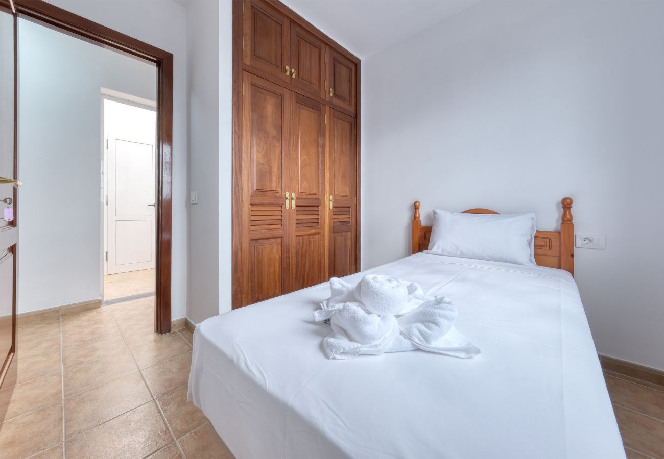 Ferienhaus in Arrieta  - El Charcón B - 10 m vom Strand entfernt By LVH