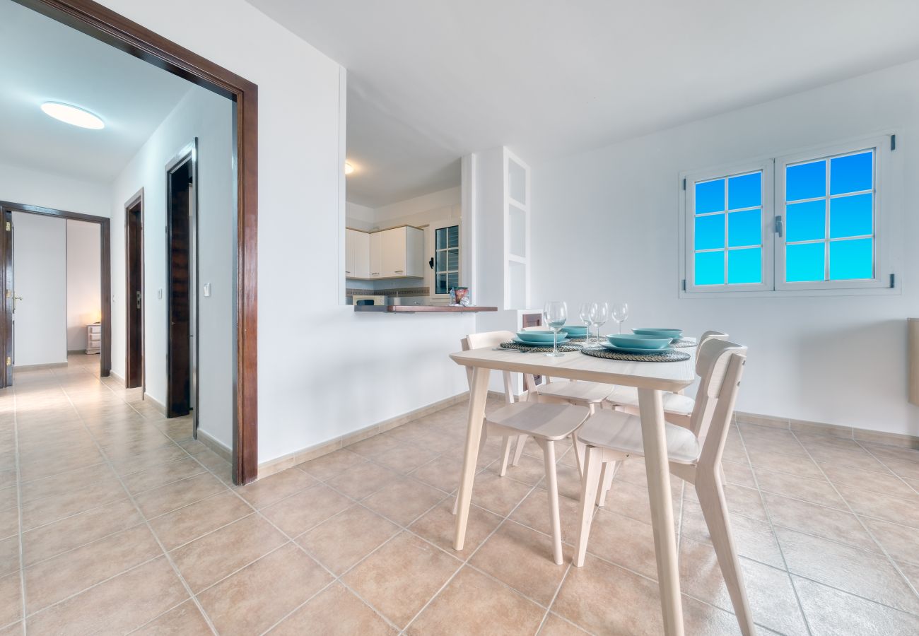 Ferienhaus in Arrieta  - El Charcón B - 10 m vom Strand entfernt By LVH