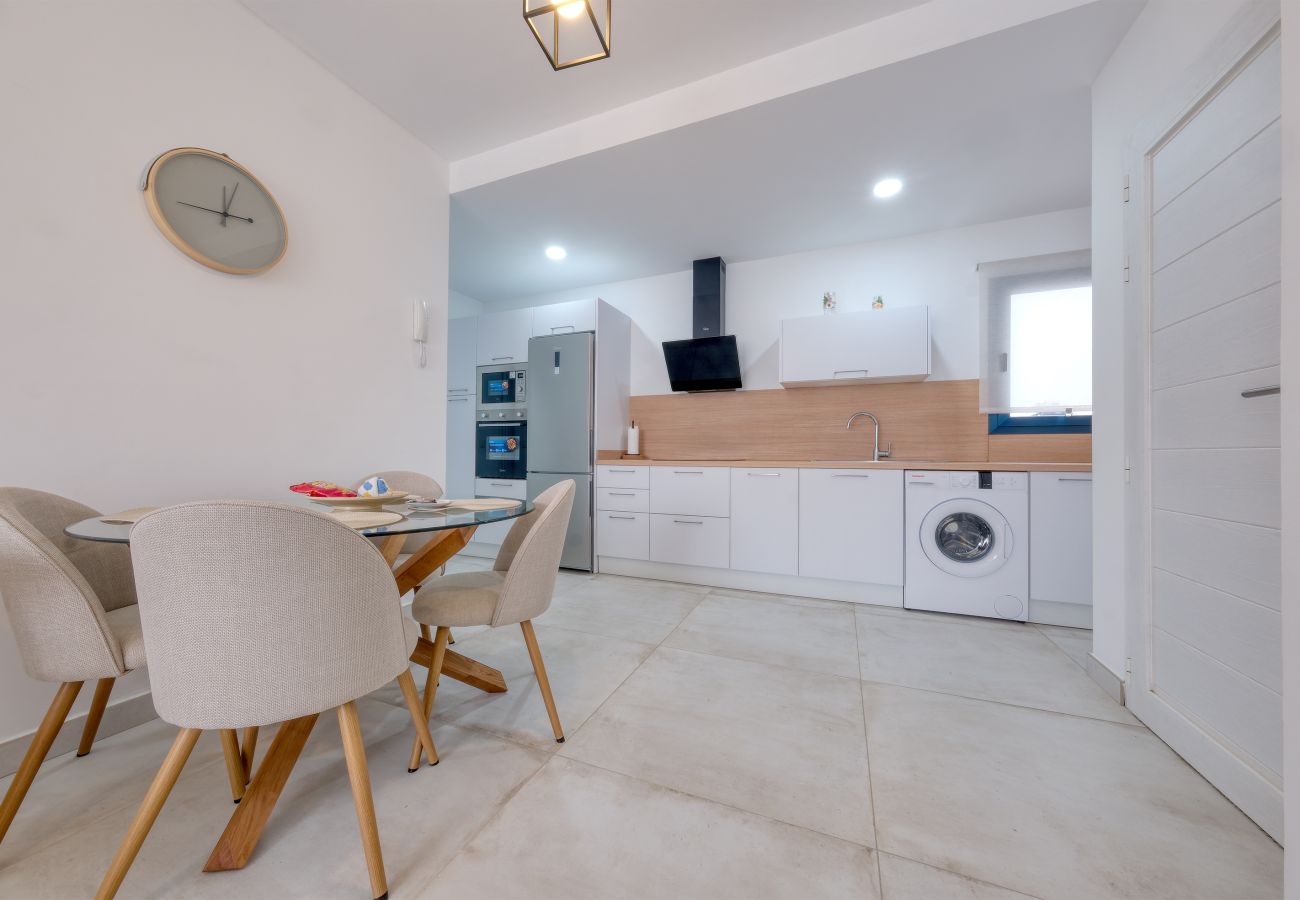 Ferienhaus in Tinajo - Haus La Santa – 400 m zum Strand By LVH