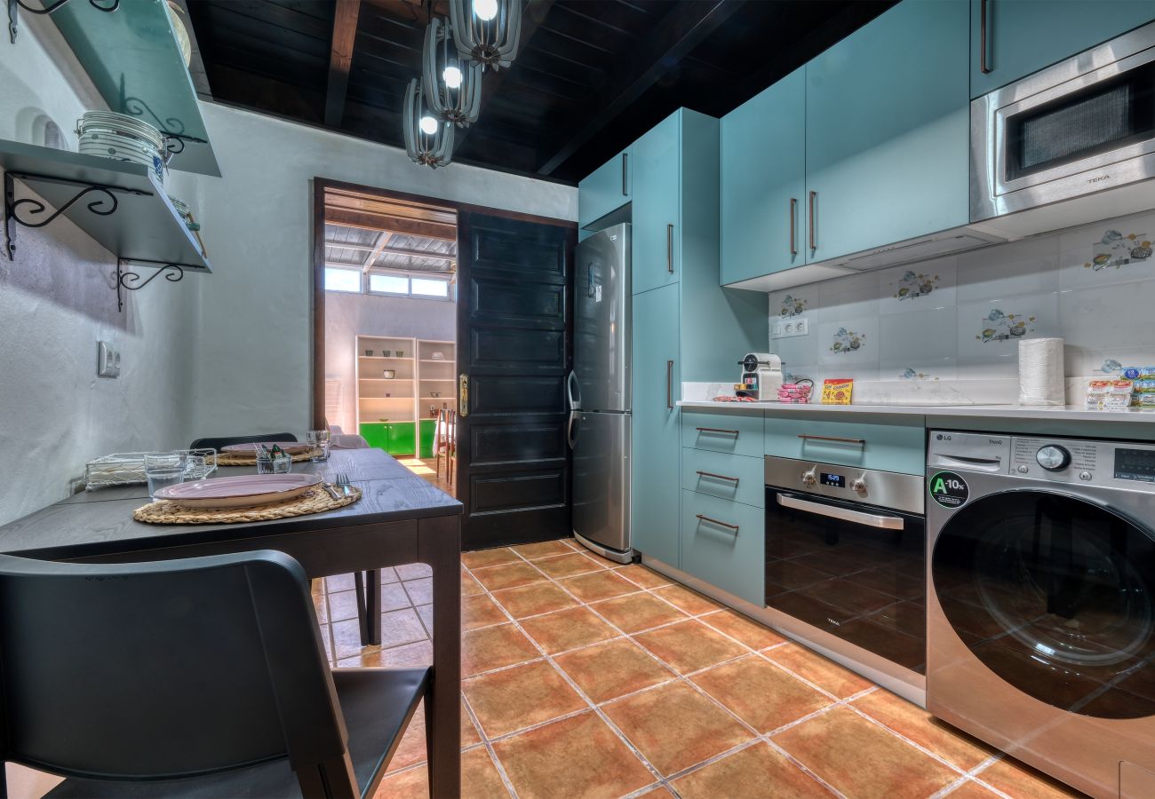 Ferienwohnung in San Bartolome - Casa El Islote - Apartamento 1 Derecha By LVH