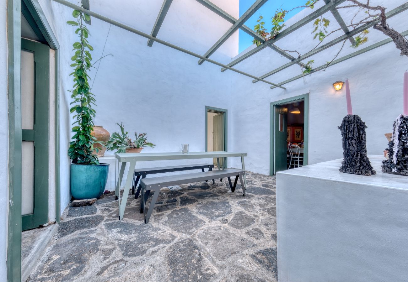 Ferienhaus in Haría - Casa Amaris - Ausgezeichnetes Kanarisches Haus By LVH