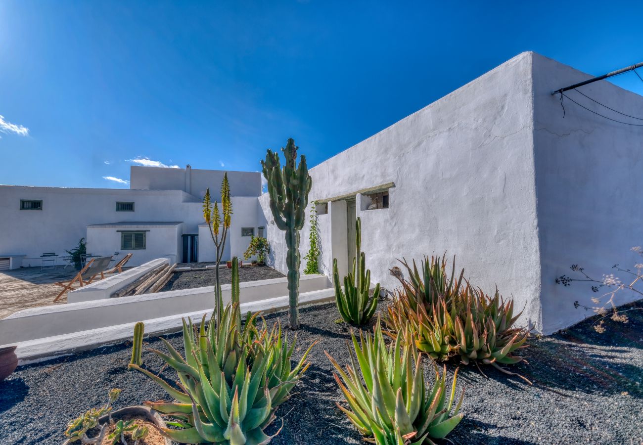 Ferienhaus in Haría - Casa Amaris - Ausgezeichnetes Kanarisches Haus By LVH