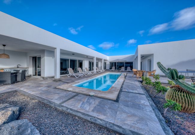 Ferienhaus in Charco del Palo - Casa Edén – Luxusvilla in einer naturistischen Umgebung