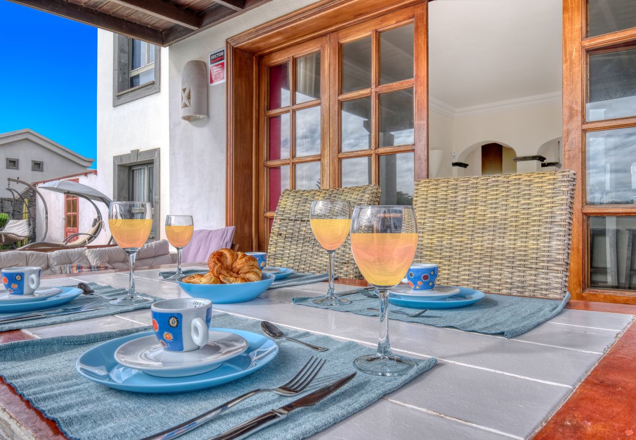 Ferienhaus in Playa Blanca - Villa Montaña Roja