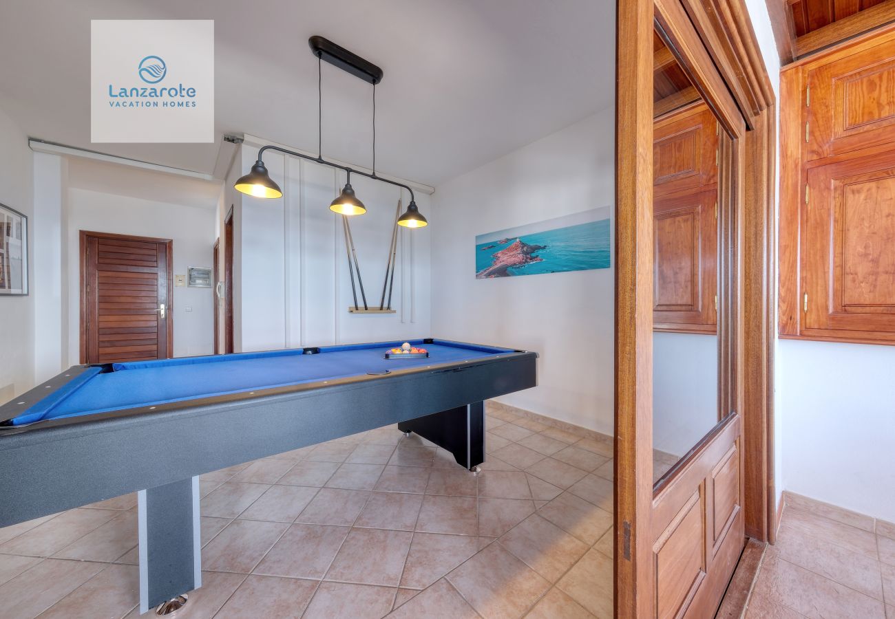 Ferienwohnung in Playa Blanca - Casa Bonica • Ocean Views • Beach 2 min • LVH