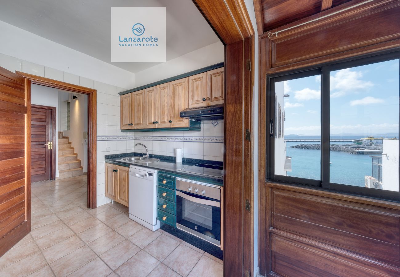 Ferienwohnung in Playa Blanca - Casa Bonica • Ocean Views • Beach 2 min • LVH