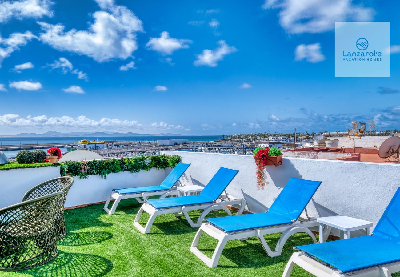 Ferienwohnung in Playa Blanca - Casa Bonica • Ocean Views • Beach 2 min • LVH