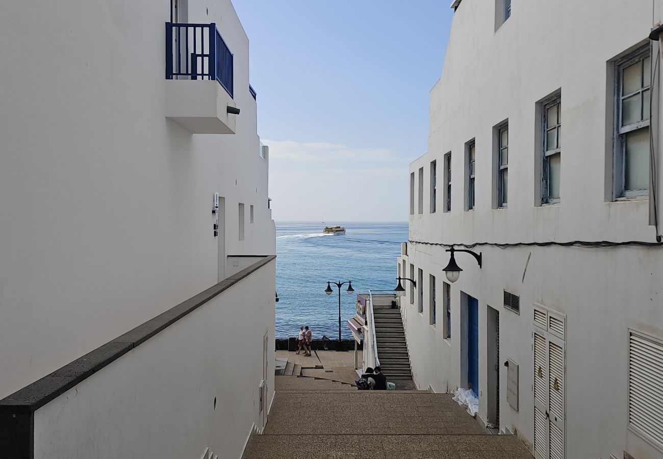 Ferienwohnung in Playa Blanca - Casa Bonica • Ocean Views • Beach 2 min • LVH