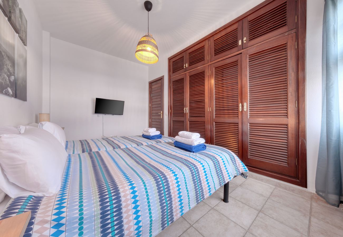 Ferienwohnung in Playa Blanca - Casa Bonica • Ocean Views • Beach 2 min • LVH