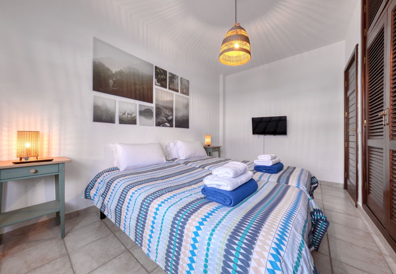 Ferienwohnung in Playa Blanca - Casa Bonica • Ocean Views • Beach 2 min • LVH