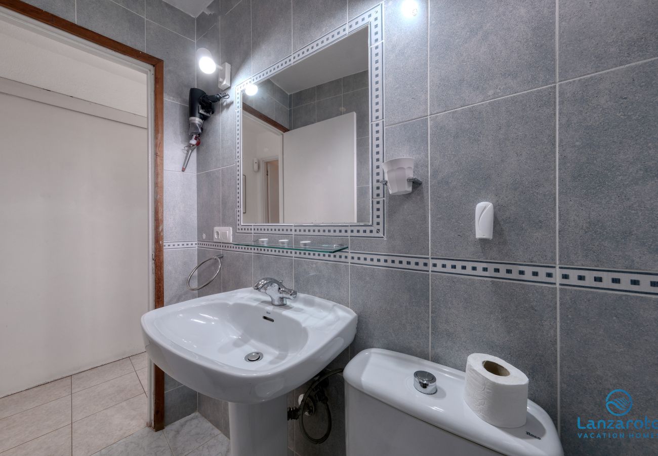 Ferienhaus in  Famara - Casa Buenavista 127- Pool- Sea View- LVH