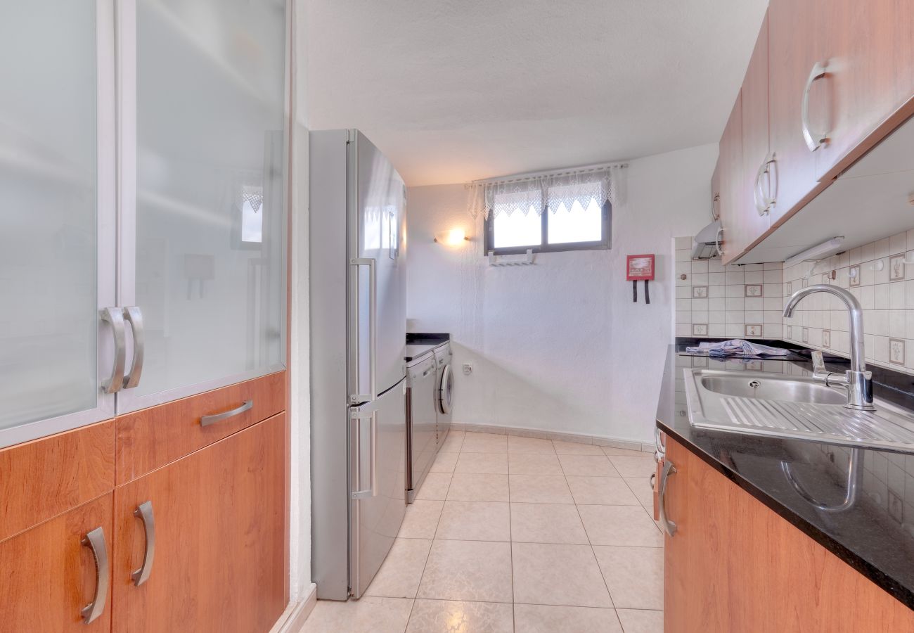 Ferienhaus in  Famara - Casa Buenavista 127 • Pool • Ocean views • Beach 2 min • LVH