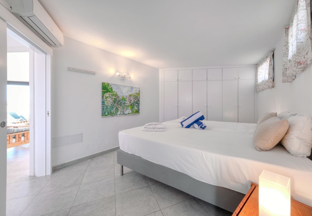 Ferienwohnung in  Famara - Canary Soul • Ocean views • Playa a 2 min • LVH