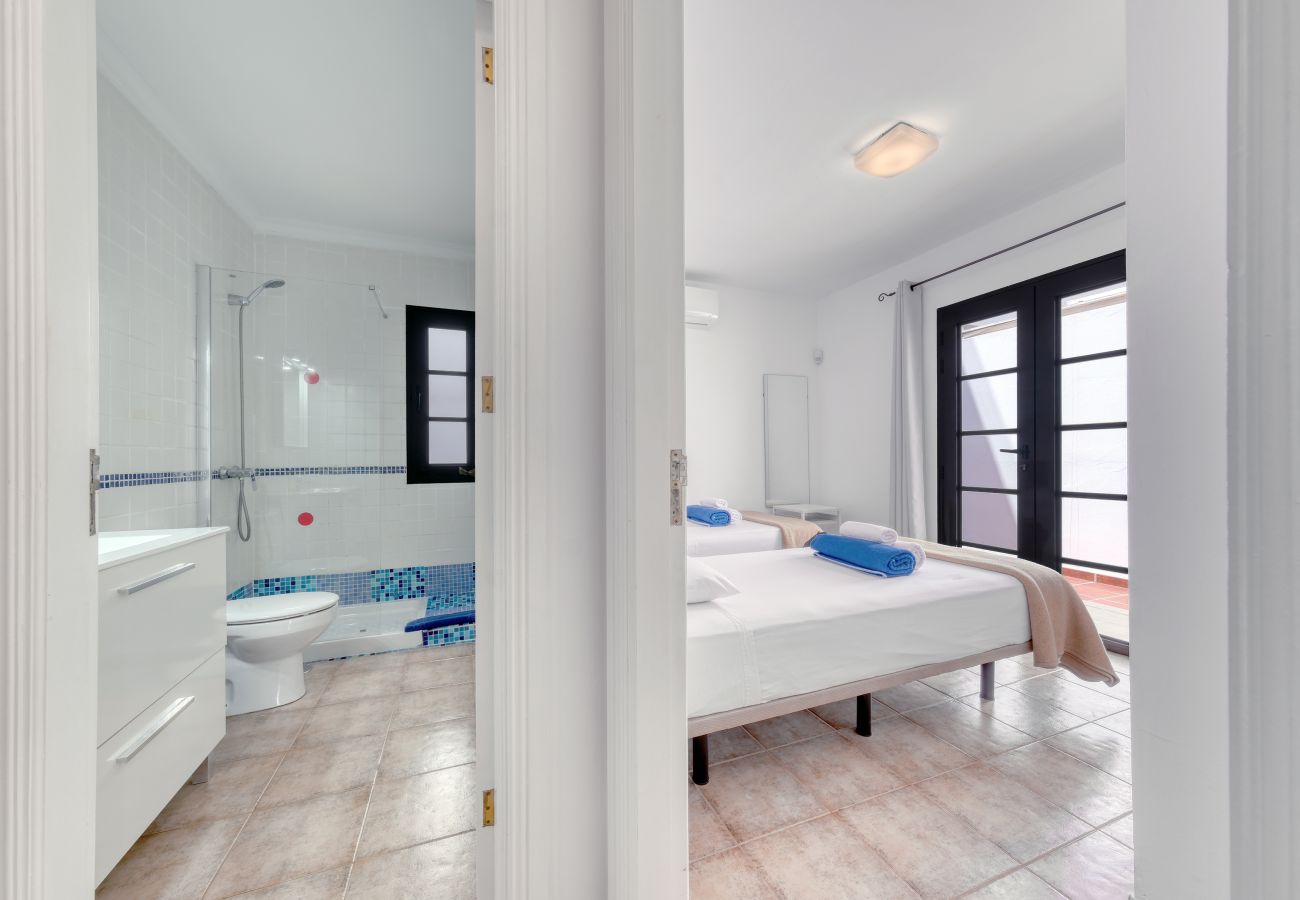 Ferienhaus in Puerto del Carmen - Villa El Rincón • Pool & BBQ • Beach 5 min • LVH