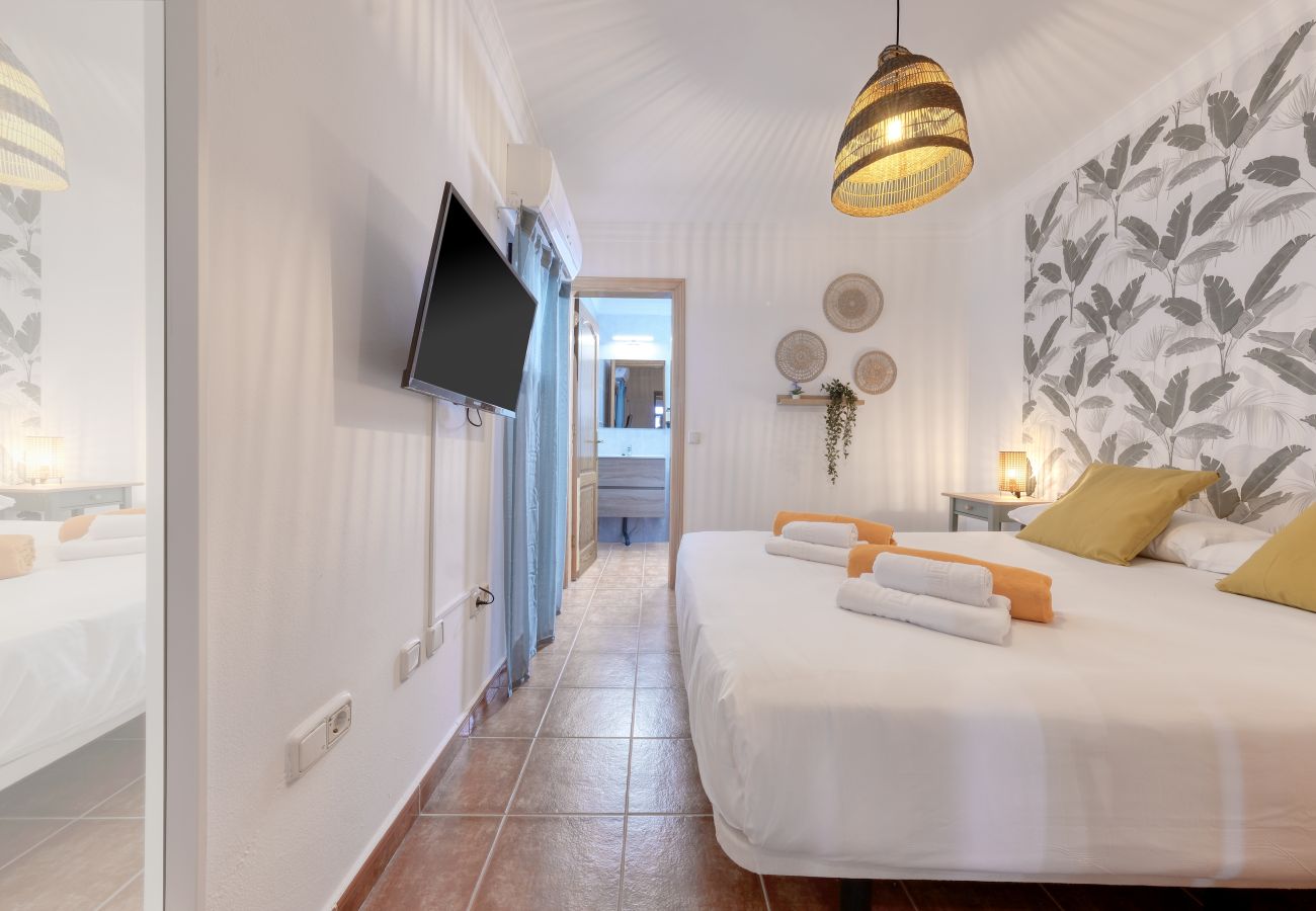 Villa in Playa Blanca - Villa Maria • Pool & Games area • Beach 10 min • LVH