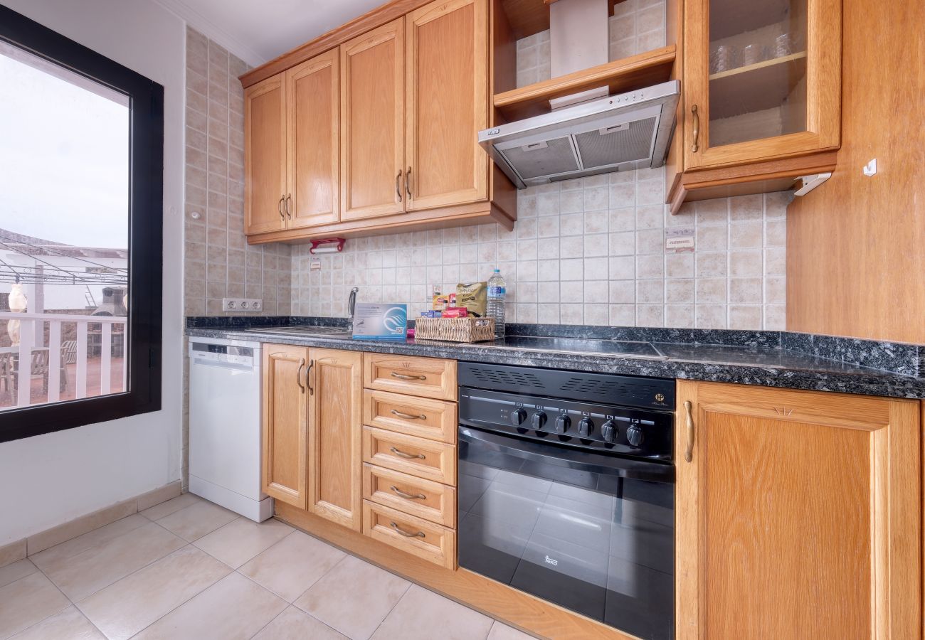 Villa in Playa Blanca - Villa Maria • Pool & Games area • Beach 10 min • LVH