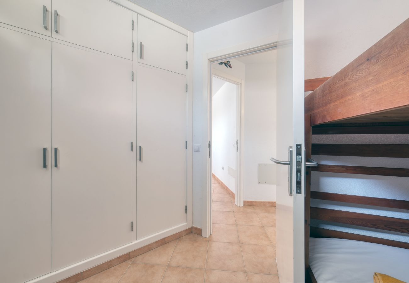 Ferienhaus in  Famara - Bungalow Famara 38- Olas del Risco