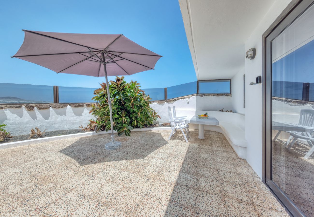 Ferienhaus in  Famara - Bungalow Famara 38- Olas del Risco