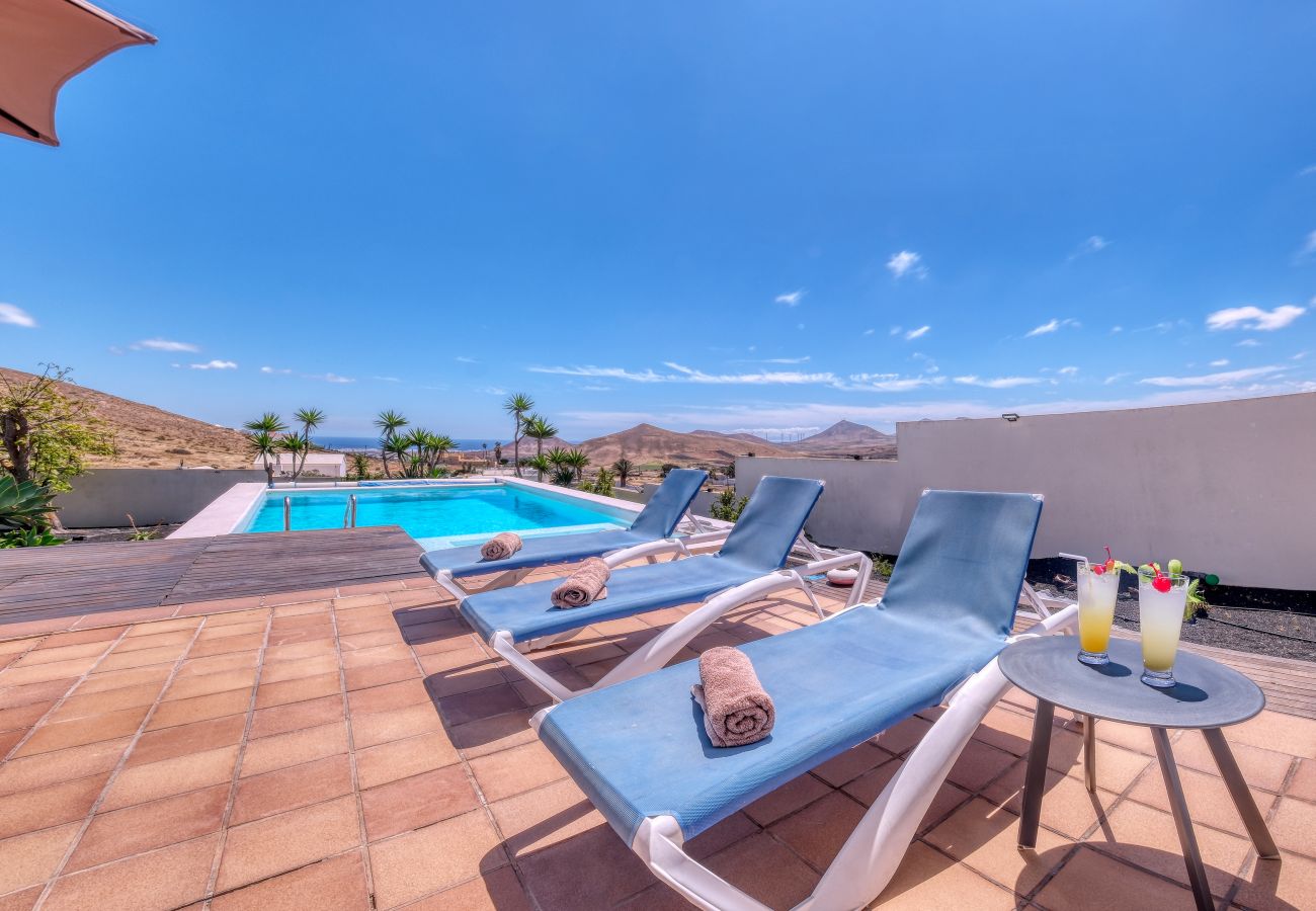 Villa in Nazaret - Villa El Erizo by Lanzarote Vacation Homes