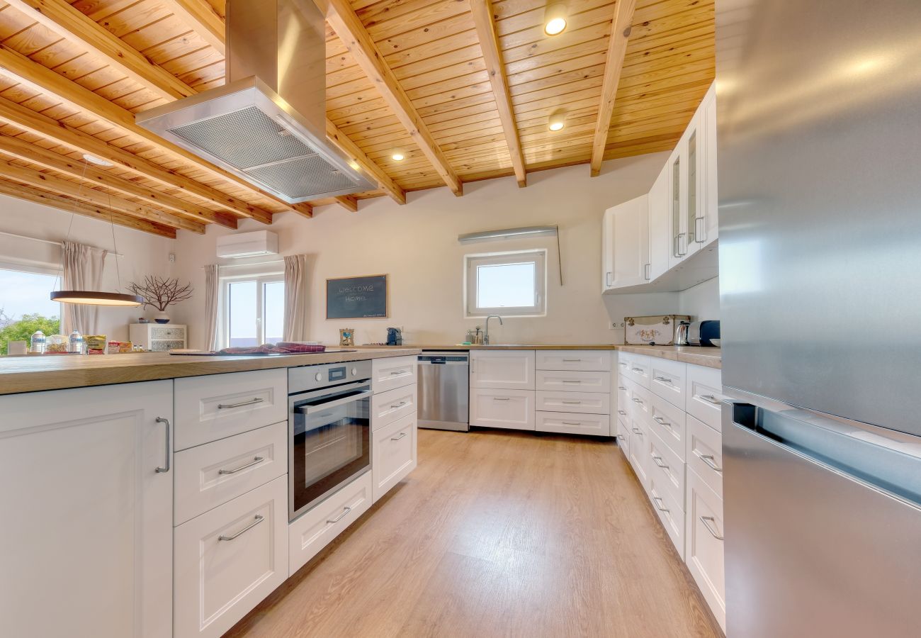 Ferienhaus in Costa Teguise - Chalet Emily - Alpine Chic• Jacuzzi • BBQ 