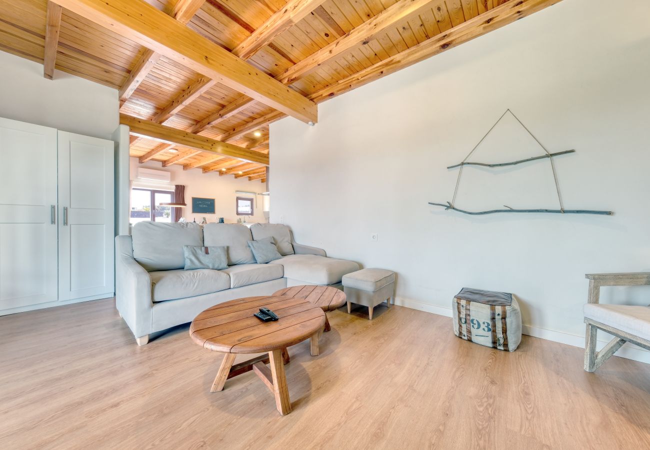 Ferienhaus in Costa Teguise - Chalet Emily - Alpine Chic• Jacuzzi • BBQ 