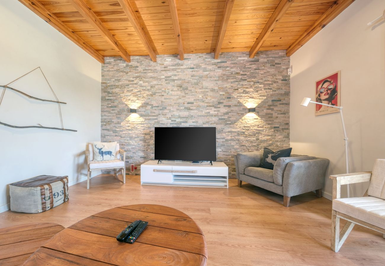 Ferienhaus in Costa Teguise - Chalet Emily - Alpine Chic• Jacuzzi • BBQ 