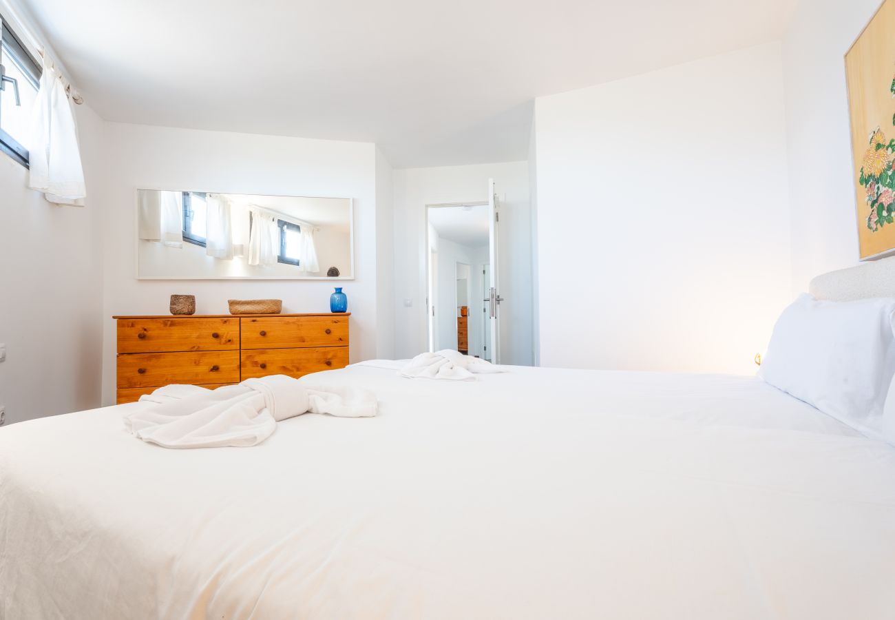 Ferienhaus in  Famara - Quicksand • Ocean views • Beach 1 min • LVH
