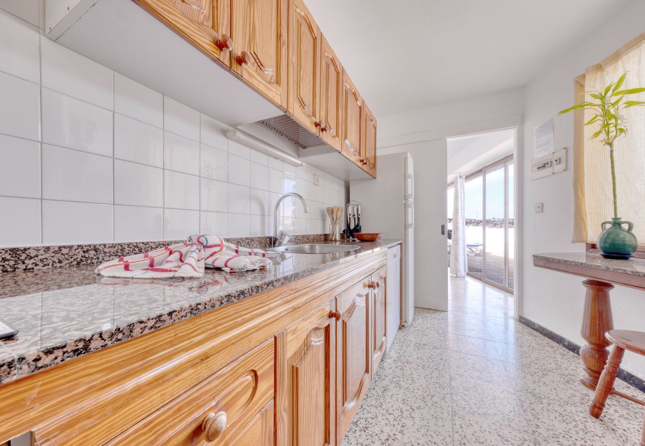 Ferienhaus in  Famara - First Line of  the Sea • Ocean views • Beach 1 min